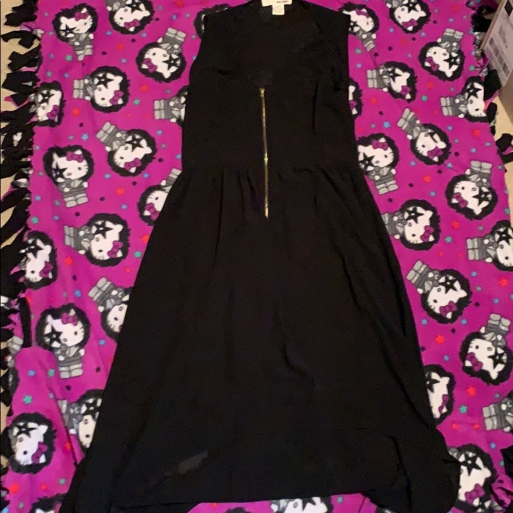 Sans Souci black high low with open back size M